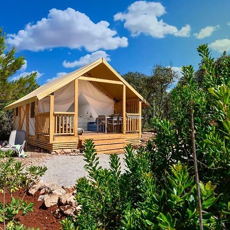 Glamping Ugljan Hotel Zadar Bagian luar foto